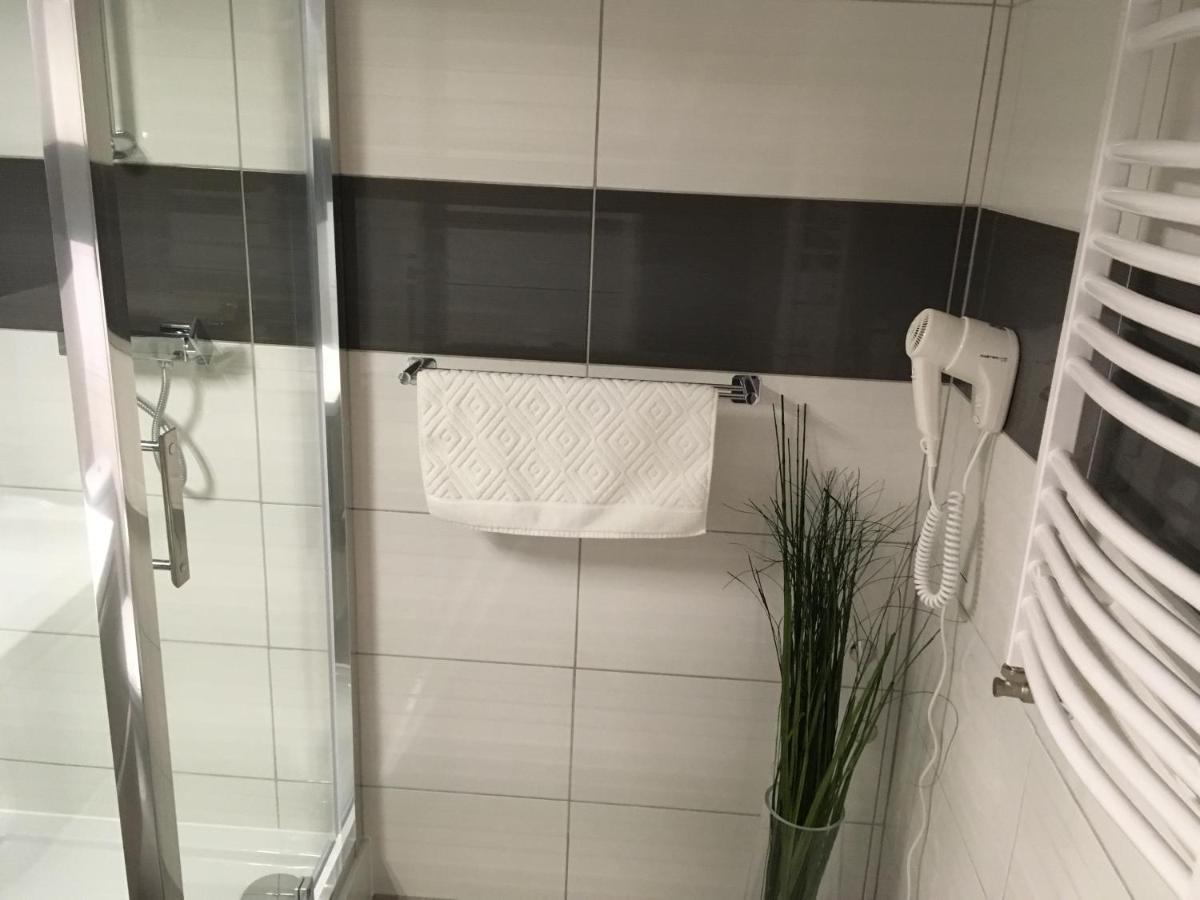 Rezydencja MARZEC Gniezno Zewnętrze zdjęcie